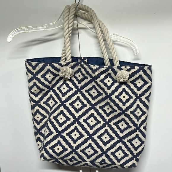 Beach Bag , Pool Bag , Tote - Picture 4 of 9